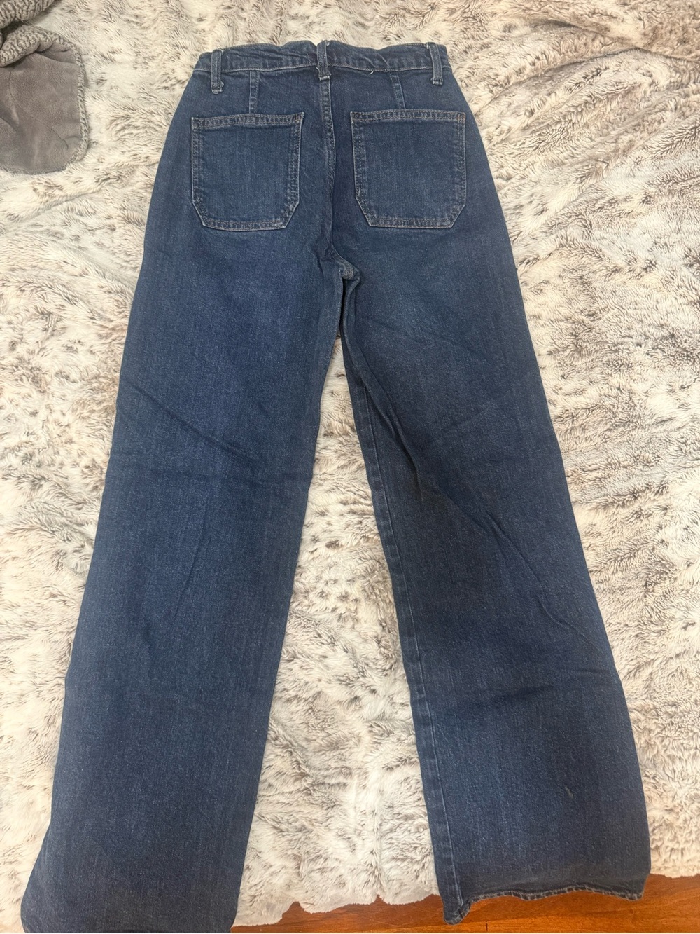 Reformation High Rise Jeans / missing button - Picture 7 of 8